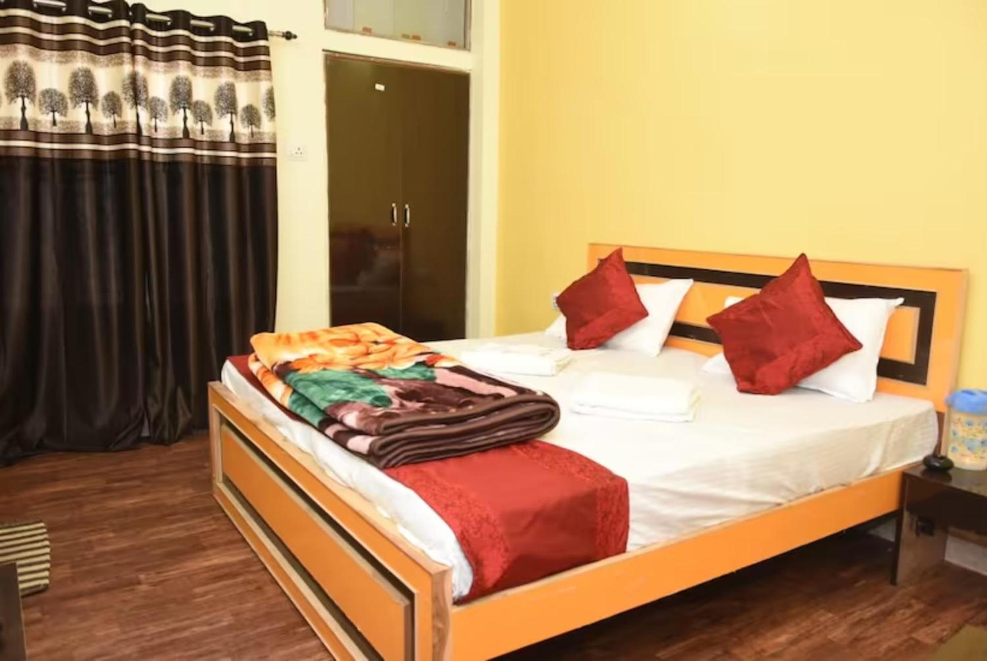 Paradise Perfect Location - Parking Facilities Hotel